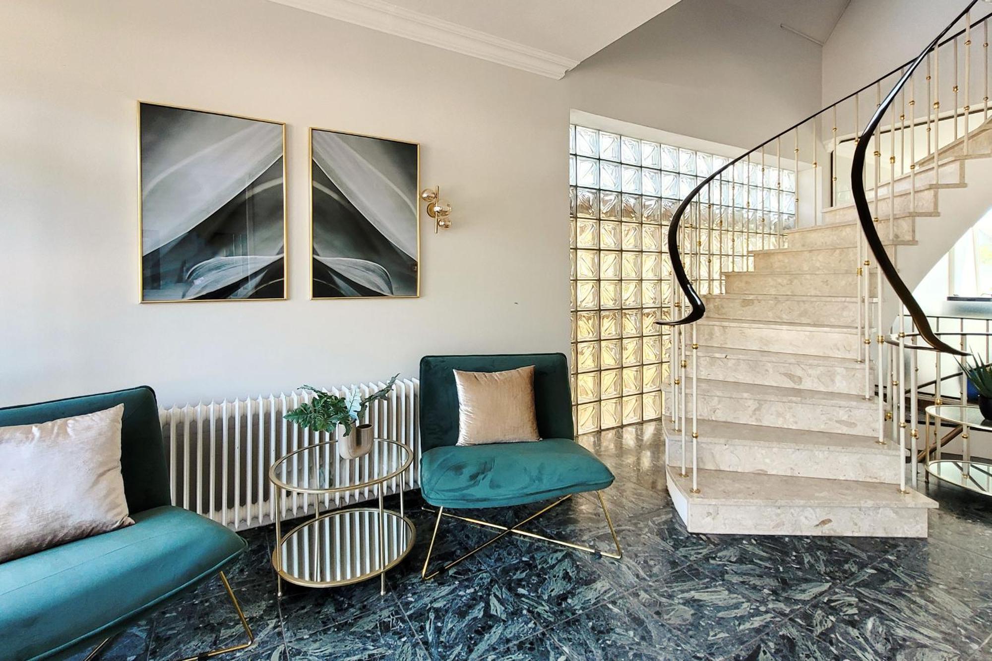 Moderne Maisonette Ferienwohnung Mit Gartenzugang, Nur 7 Gehminuten Zum Strand, Parkplatz & Fahrradunterstellplatz Scharbeutz Dış mekan fotoğraf