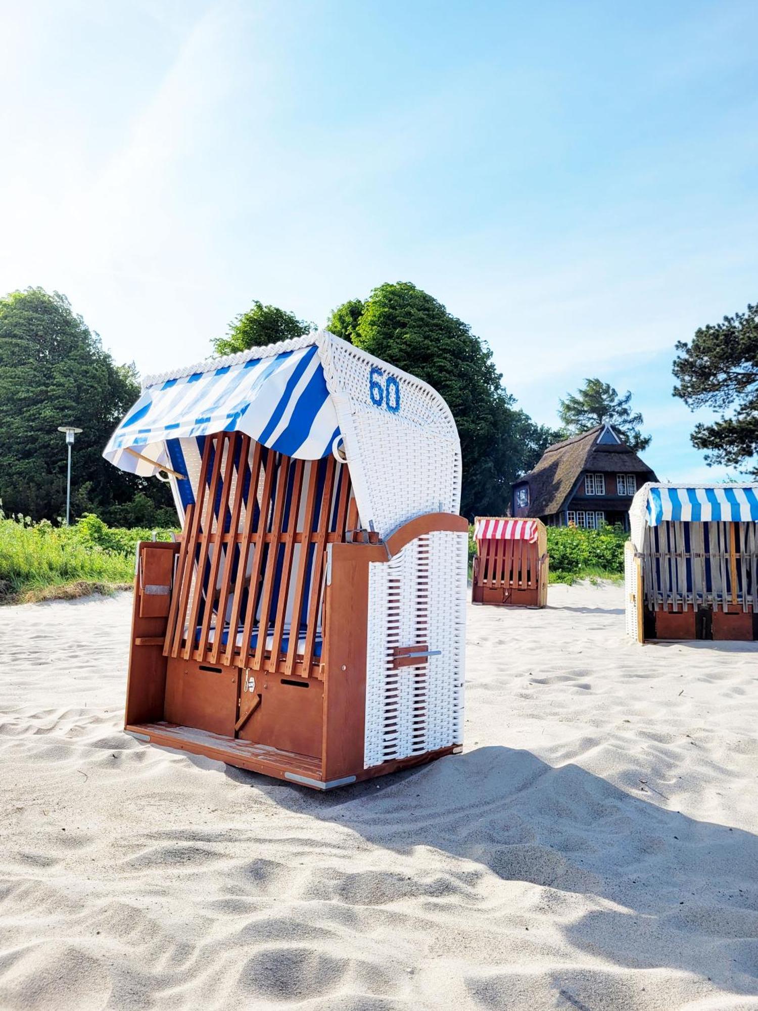Moderne Maisonette Ferienwohnung Mit Gartenzugang, Nur 7 Gehminuten Zum Strand, Parkplatz & Fahrradunterstellplatz Scharbeutz Dış mekan fotoğraf